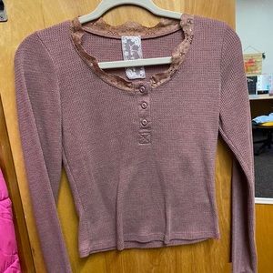 💗 Mauve Lace Detail Henley